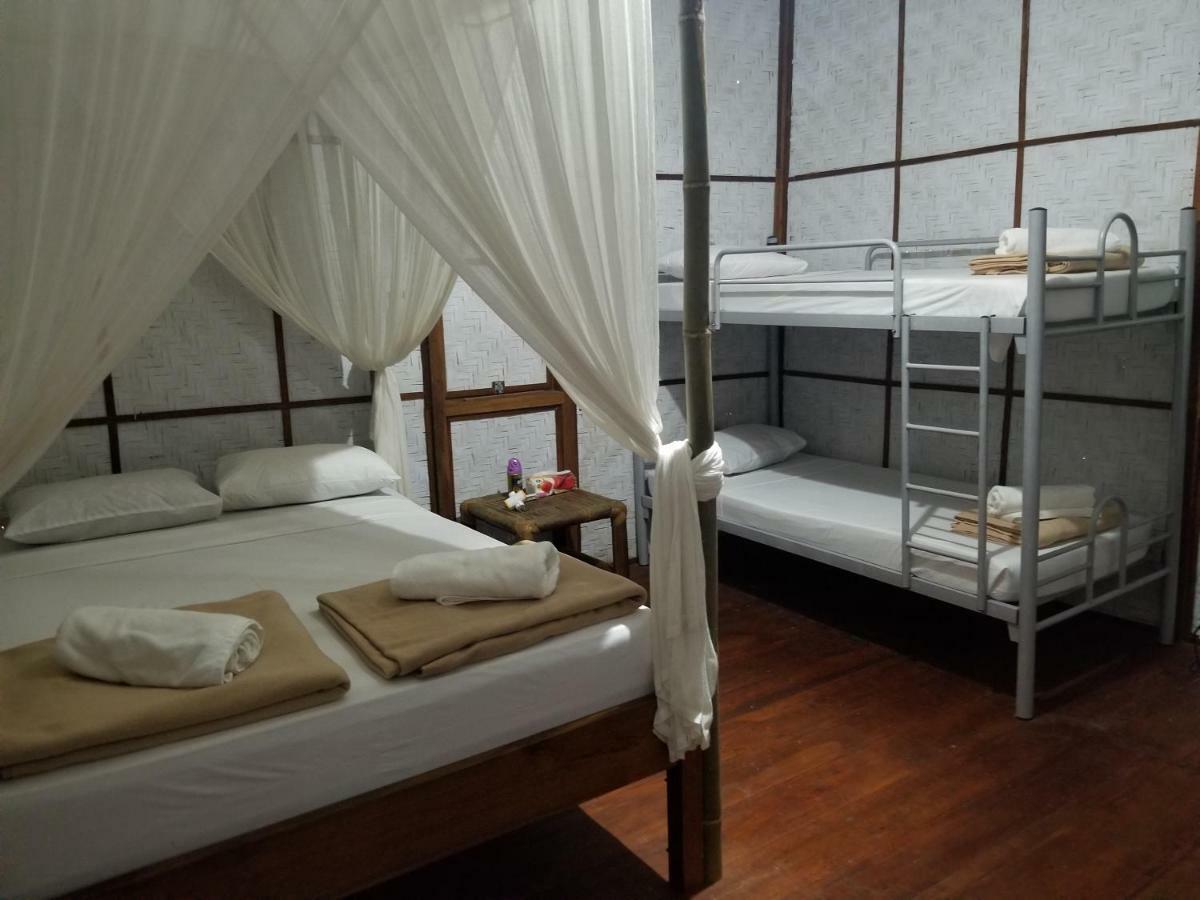 Mojosurf Camp Red Island Hotel Pasanggaran Exterior photo